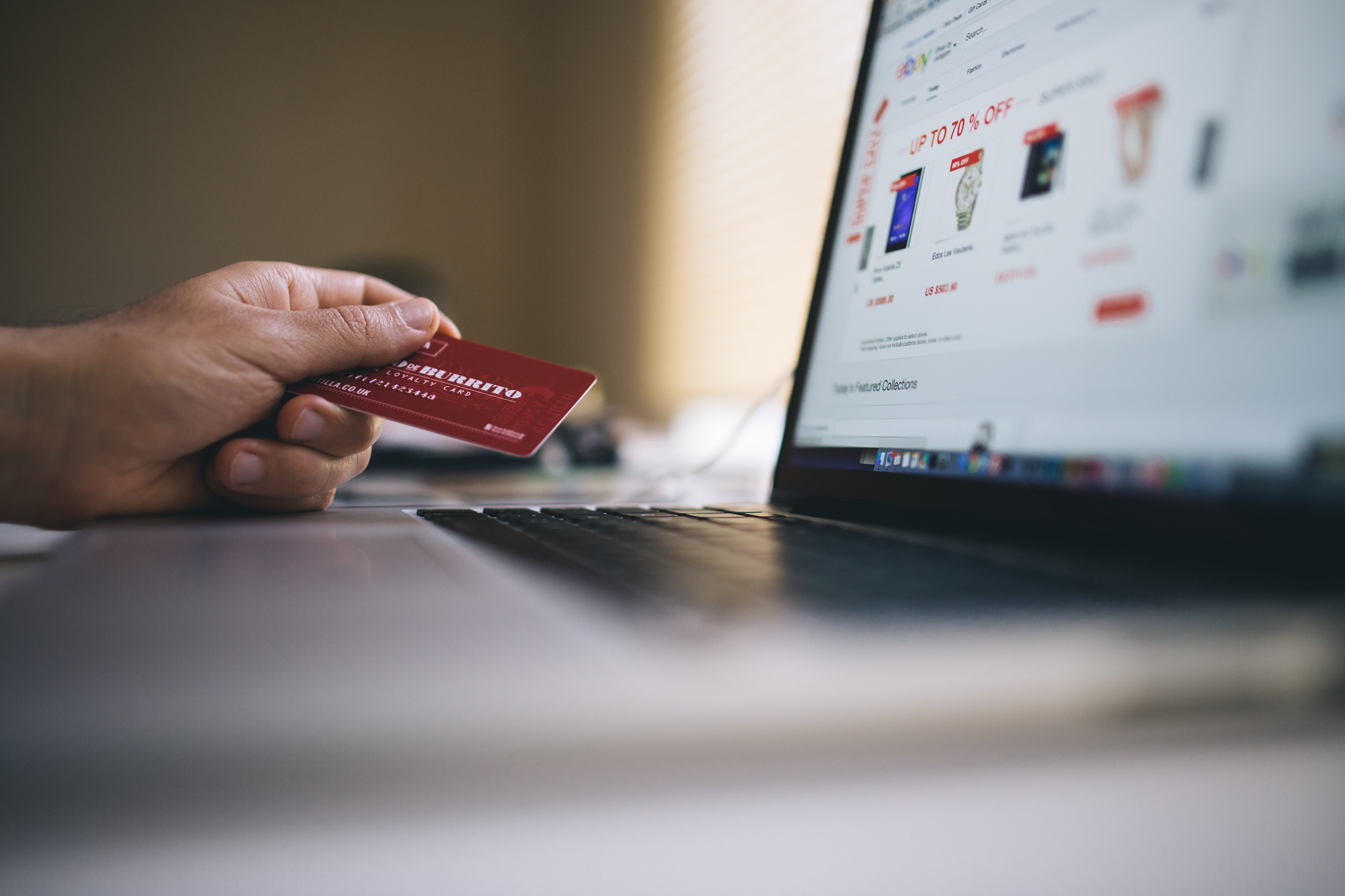CONVERTI I VISITATORI DELLA TUA PAGINA WEB IN CLIENTI