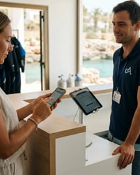 Liberatoria digitale e check-in ospiti con Bloowatch waiver app